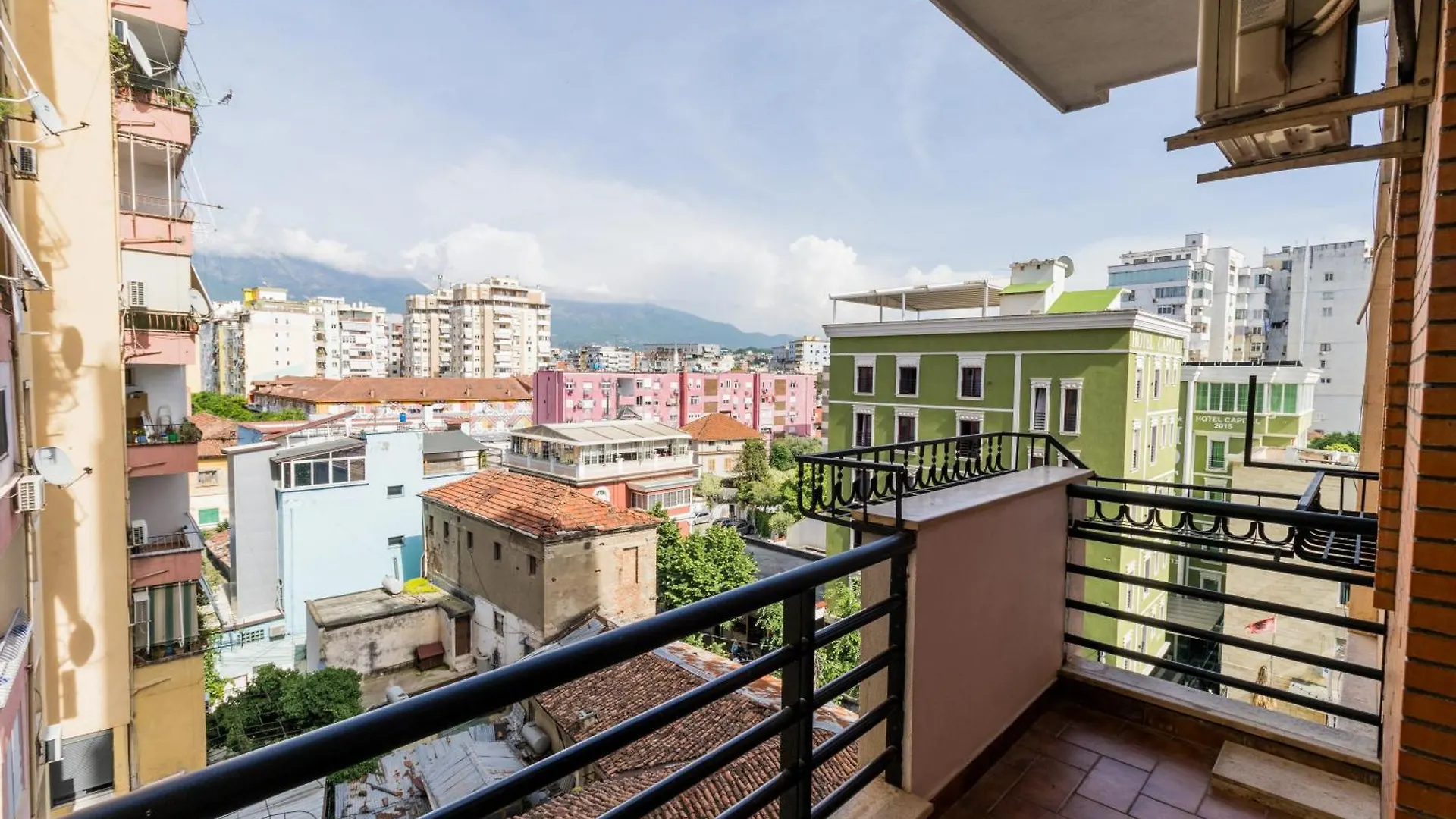Central Cane Apartment Tirana
